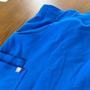 Figs scrub pants blue petite medium